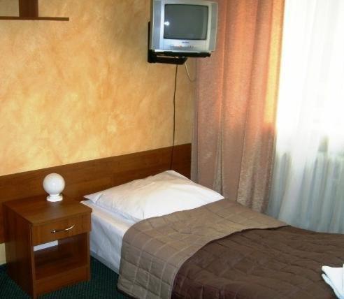 Отель Silesia Мендзыбродзе-Бяльске Экстерьер фото